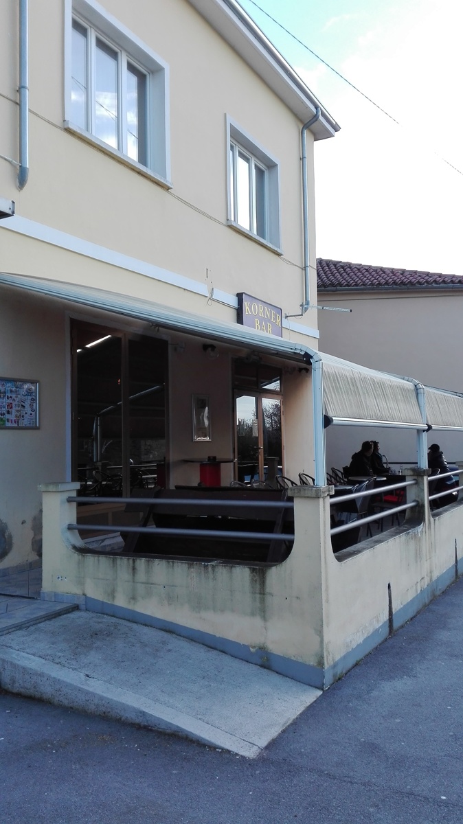 korner bar