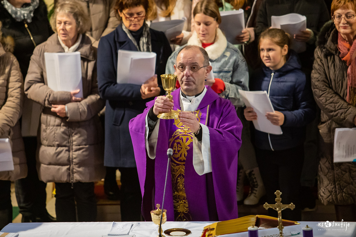 Blagoslov cerkve na Plavjah 11.12.2022