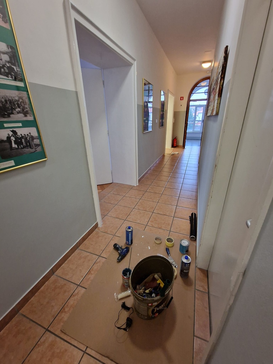 Barvanje notranjih vrat